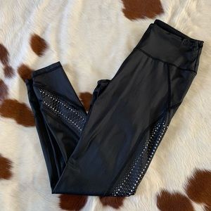 VICTORIA’S SECRET • Sport Knockout Leggings